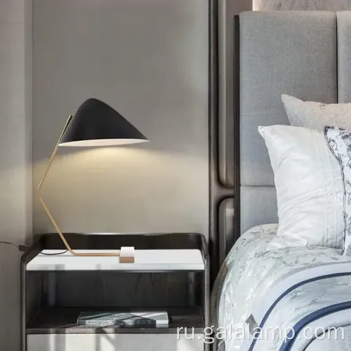 Северная светодиодная настольная лампа для современного декора спальни